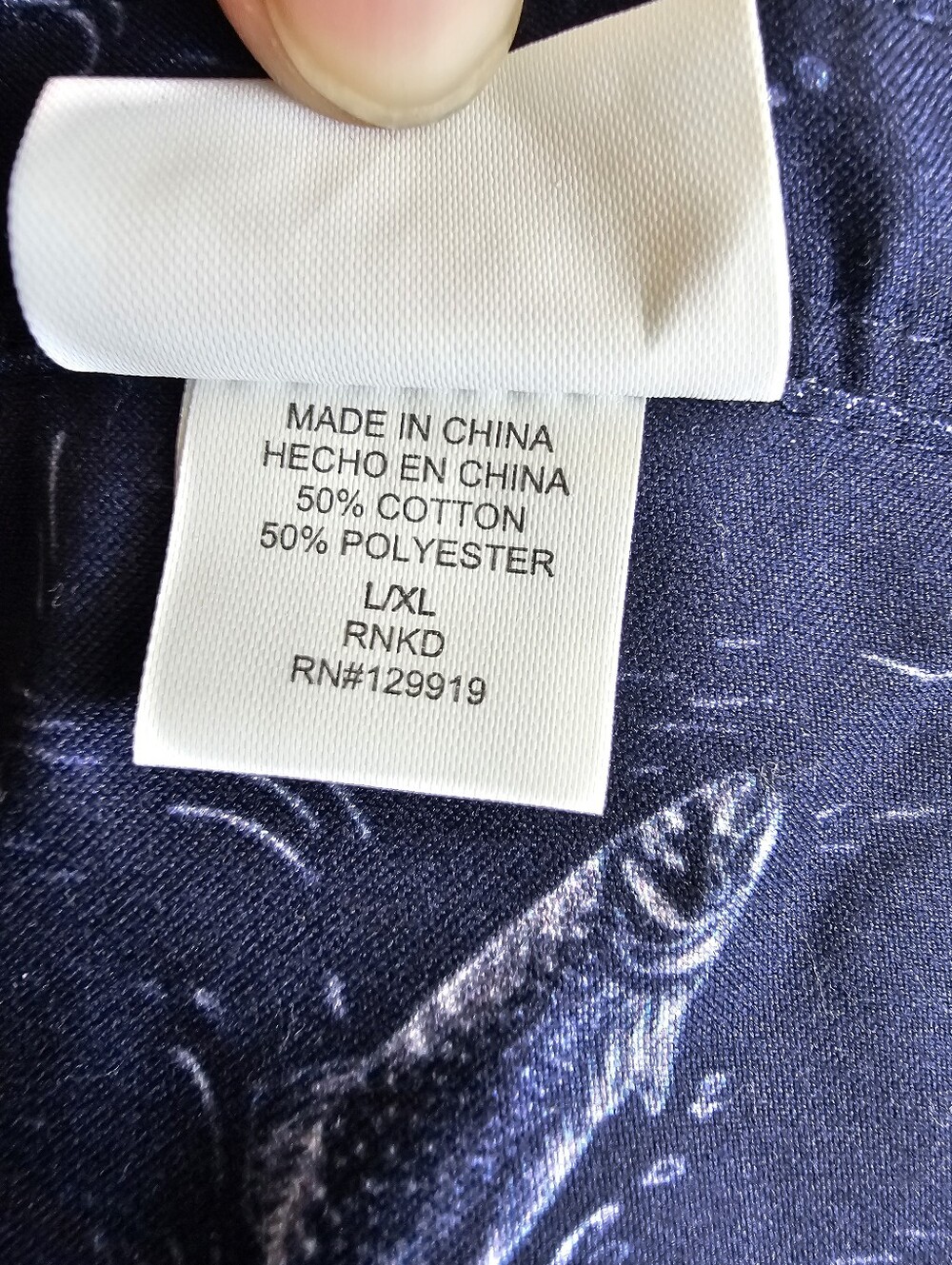 Levi's Bucket Hat- Fish Design - Picture 6 of 8